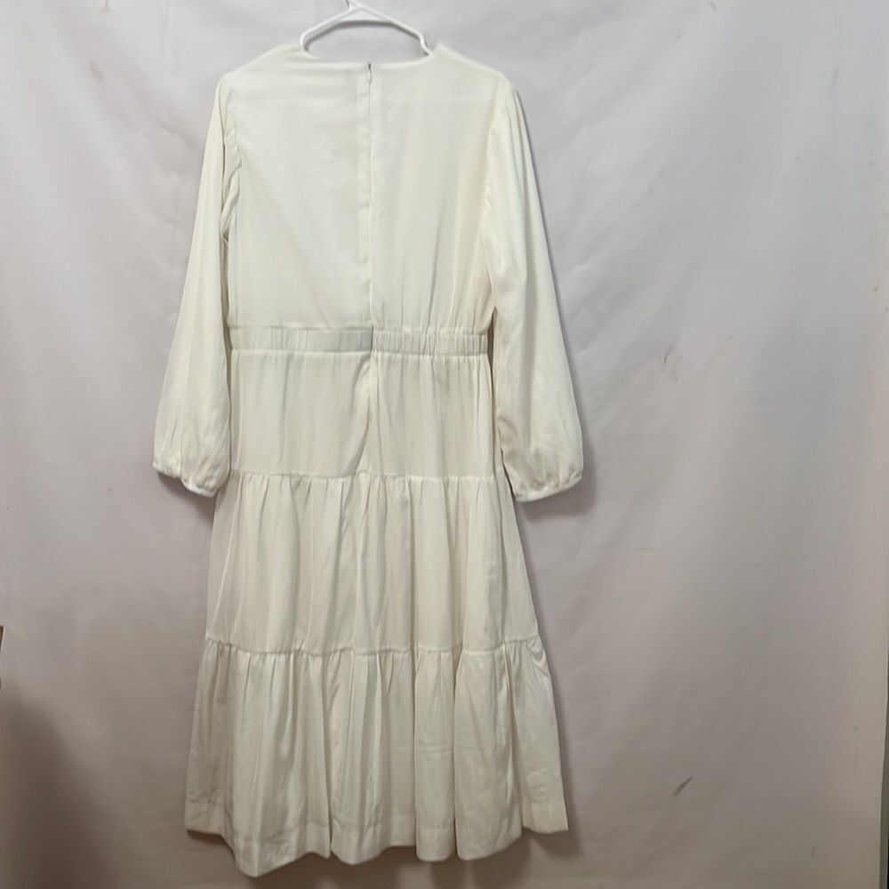 NWT HARPER TIERED WHITE V NECK DRESS SIZE L - Picture 6 of 10